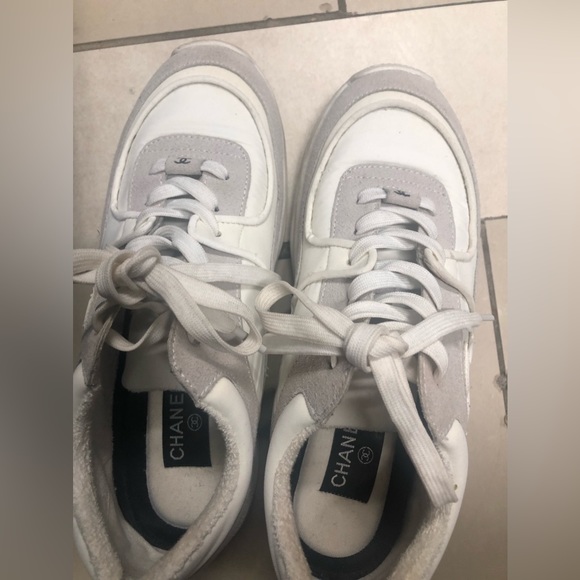 White Chanel sneakers size 8 - Picture 2 of 4